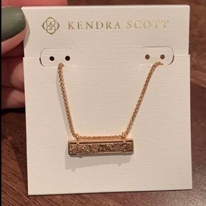 NWT Kendra Scott Leanor Necklace- Rose gold Druzy